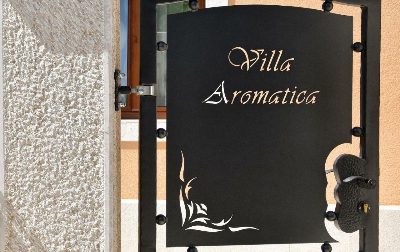 Villa Aromatica Vizinada Bagian luar foto